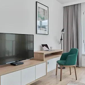Stylish Na Grobli With Balcony By Renters Apartament
